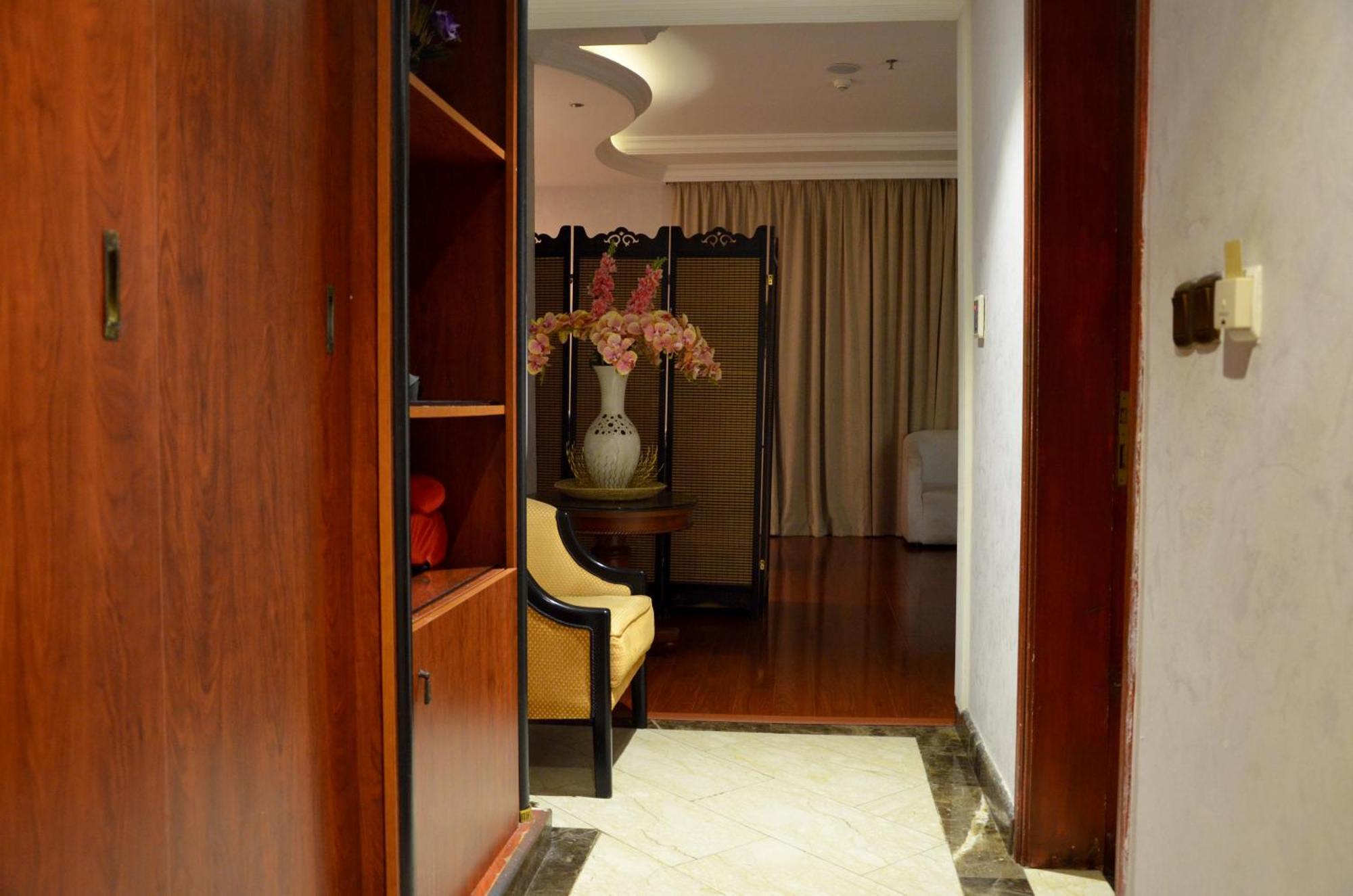 Crown Tower Hotel Al Al Jubail Esterno foto