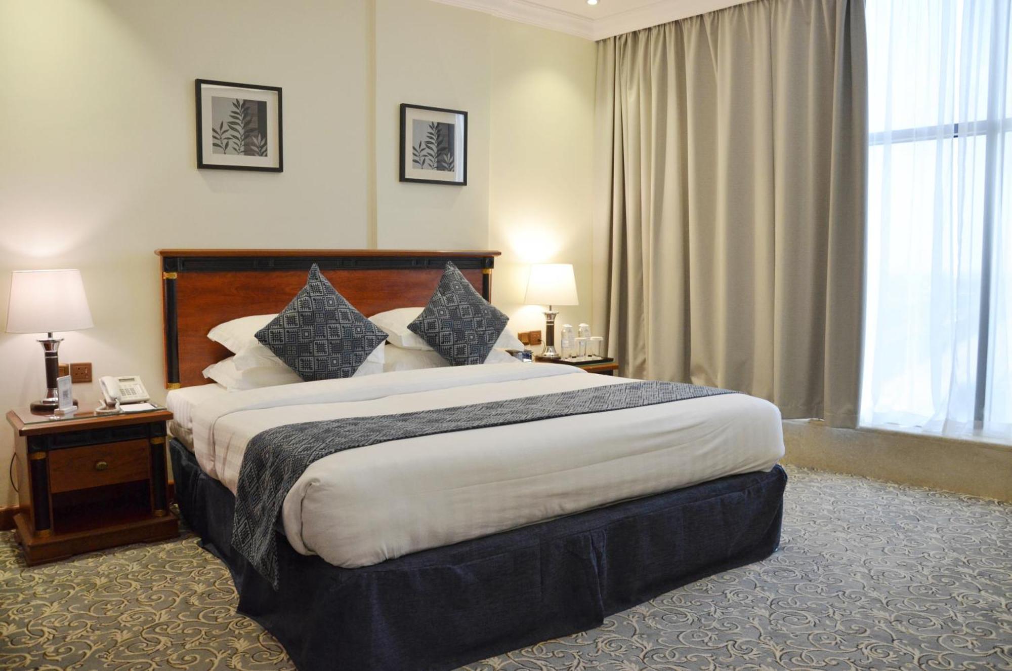 Crown Tower Hotel Al Al Jubail Esterno foto