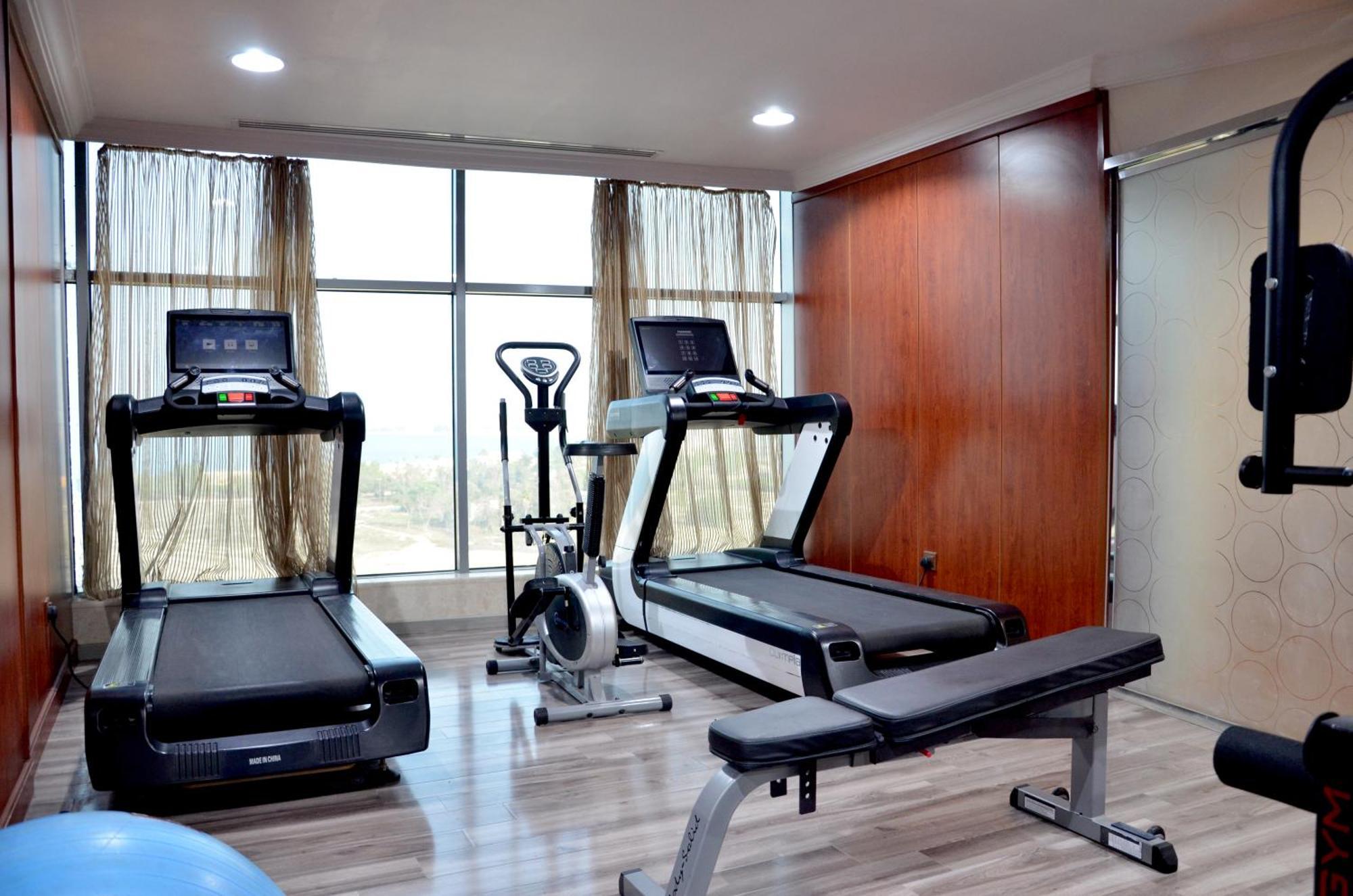 Crown Tower Hotel Al Al Jubail Esterno foto