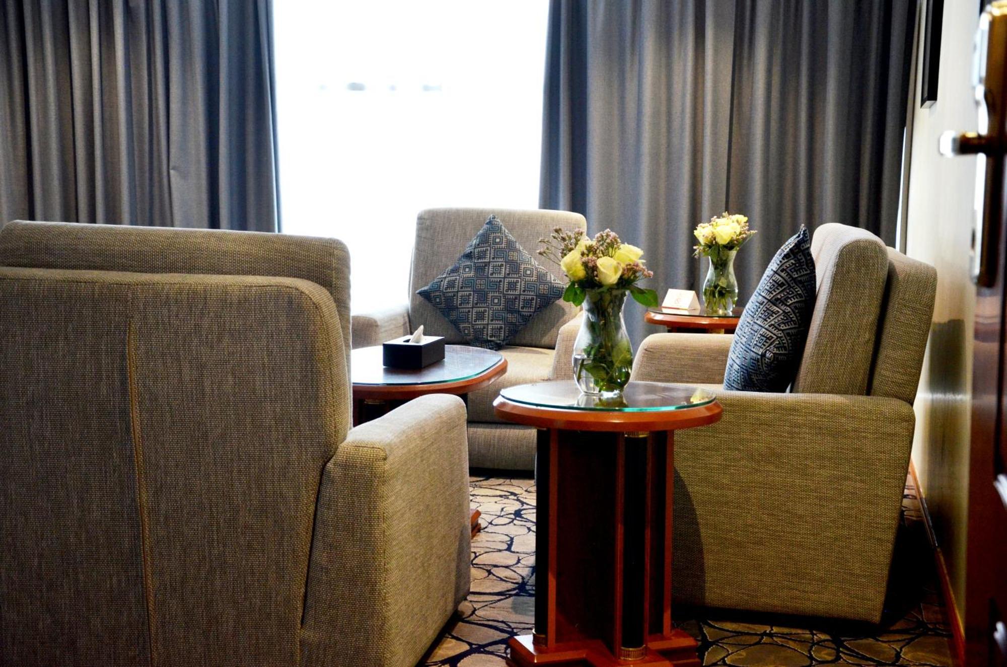 Crown Tower Hotel Al Al Jubail Esterno foto